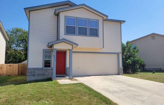 Beautiful 4-Bedroom Home with Dual Primary Suites in Amberwood!