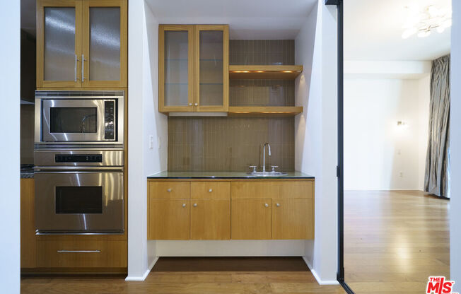 2 beds, 3 baths, 1,950 sqft, $6,500, Unit PH 3