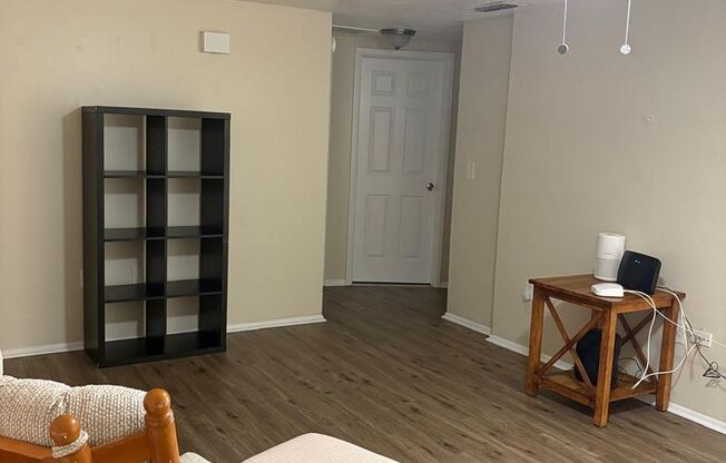 Move-In Ready 3BR/2BA single-Family Home in prime Location!