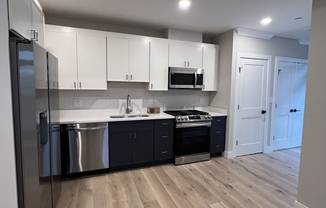 2 beds, 2 baths, 900 sqft, $3,995, Unit 101