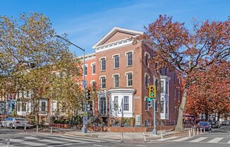901 R ST NW