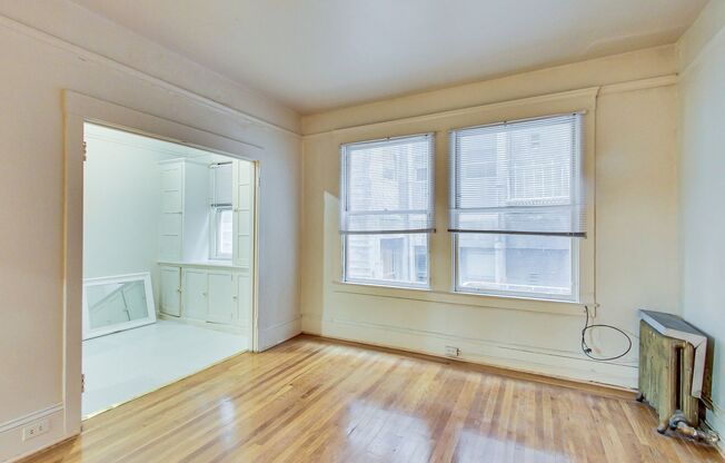 1112 LARKIN ST