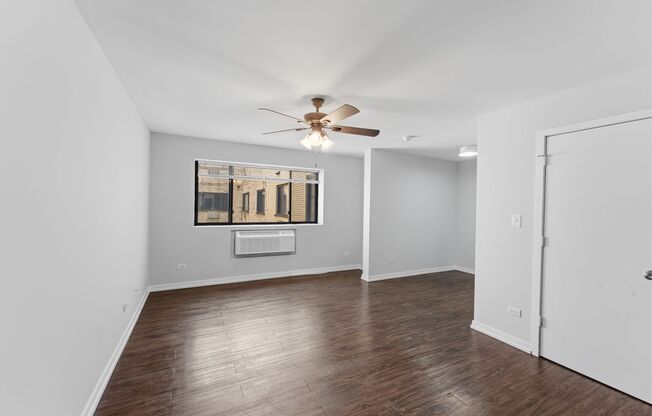 1 bed, 1 bath, 307 sqft, $1,750, Unit 322