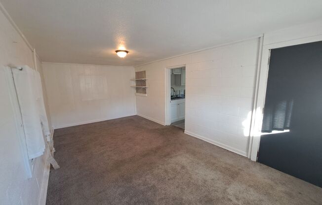 3 beds, 1 bath, $1,375