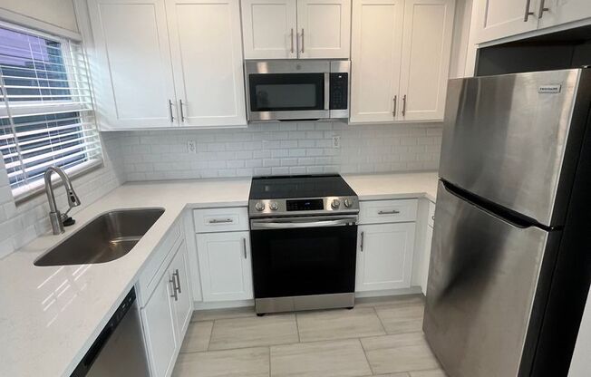 1 bed, 1 bath, 900 sqft, $1,699, Unit 1515-19