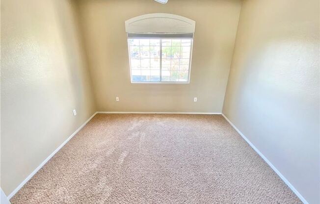 3 beds, 2 baths, $1,750, Unit # 2020