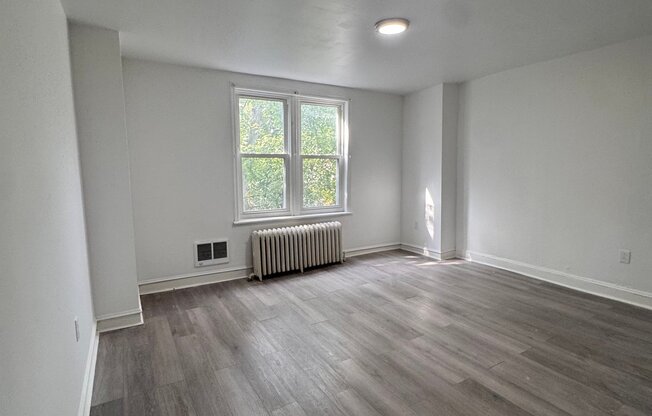 61 W LOGAN ST