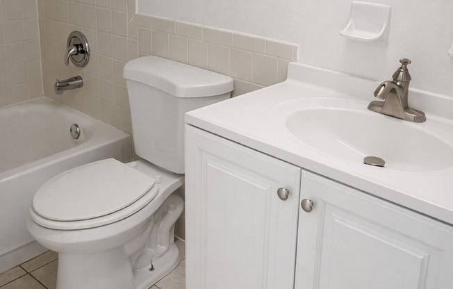 1 bed, 1 bath, 700 sqft, $1,695, Unit 2708 - 10C