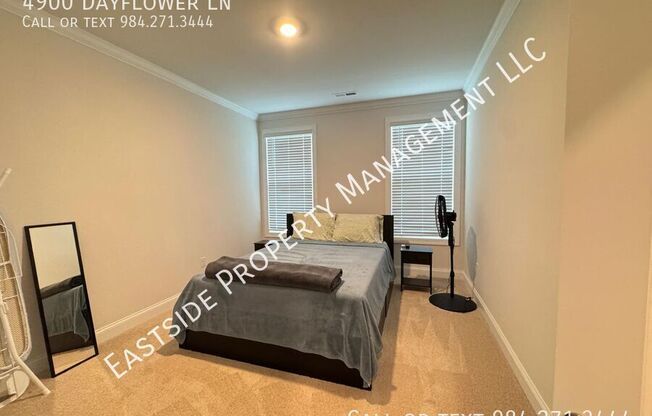 4900 DAYFLOWER LN