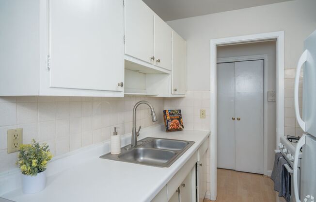 1 bed, 1 bath, 650 sqft, $1,295, Unit 3028302