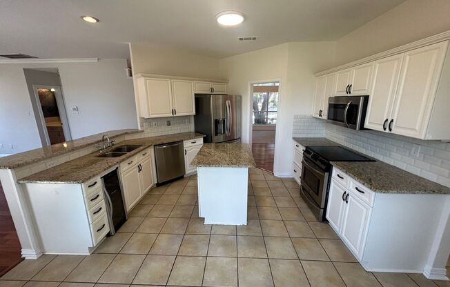 Great Las Colinas Location!