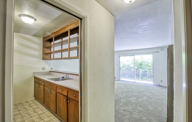 1 bed, 1 bath, $1,695, Unit 5