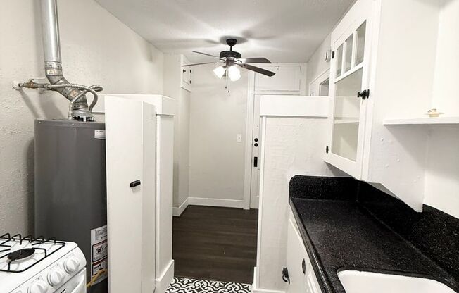 1 bed, 1 bath, $1,095, Unit B3611
