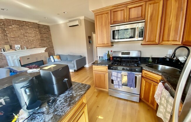 681 TREMONT
