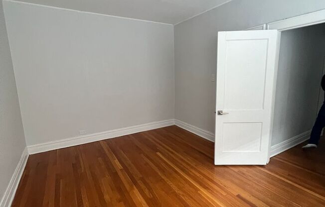 1 bed, 1 bath, 590 sqft, $1,645, Unit 609-1I