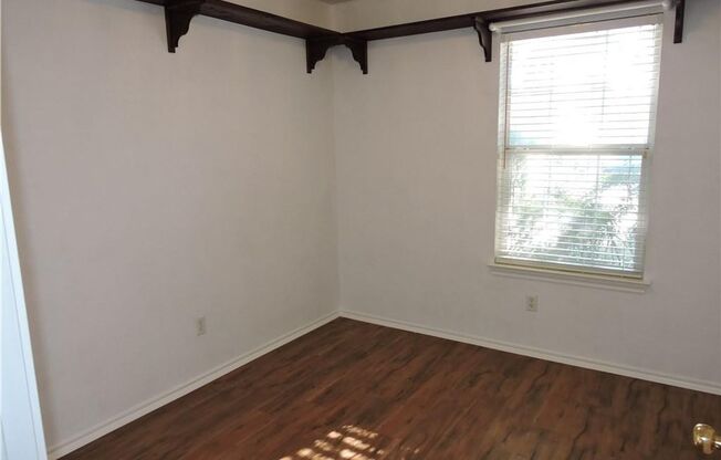 Cedar Park 3 BR - Hidden Gem!