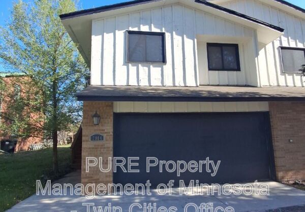 7904 51 AVE N