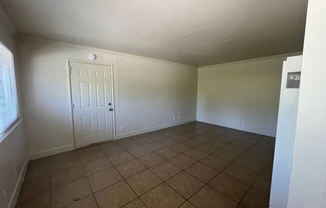 511 -332-348 Bartlett Ave