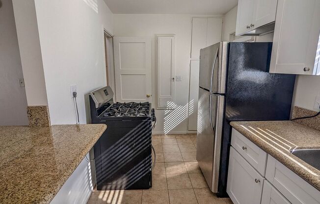 1 bed, 1 bath, 400 sqft, $1,795, Unit 3430 1/2