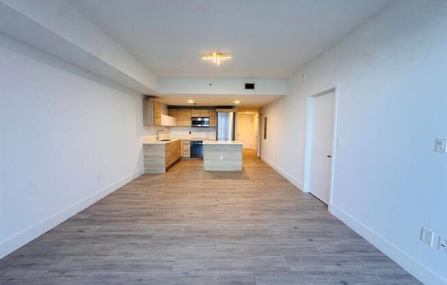 2 beds, 2 baths, $3,750, Unit # 1204