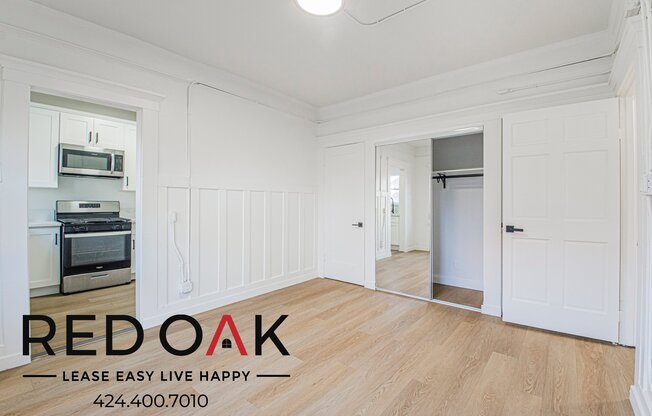 1026 W 22 ST