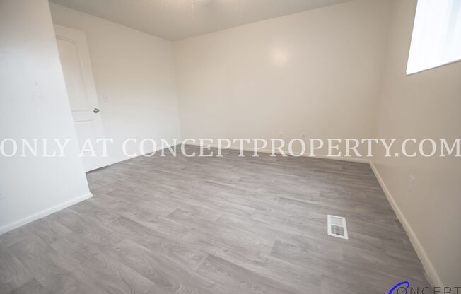 2 beds, 1 bath, 935 sqft, $1,199, Unit 15