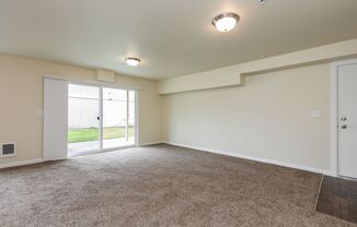 2 beds, 1 bath, 864 sqft, $1,600, Unit C1
