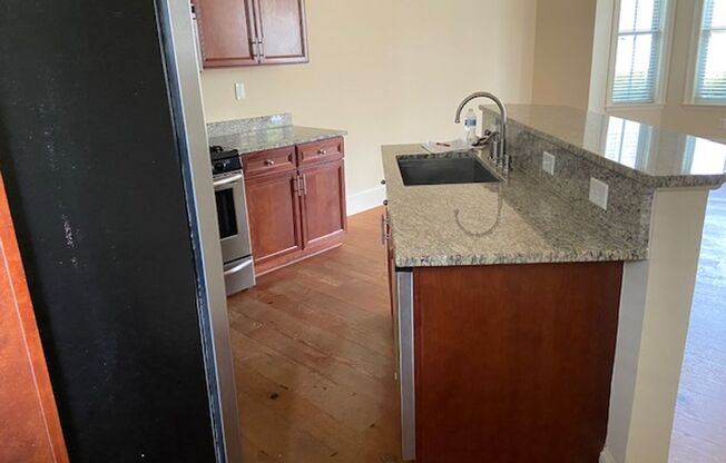 2 beds, 2 baths, 1,200 sqft, $2,600, Unit 1001 Habersham