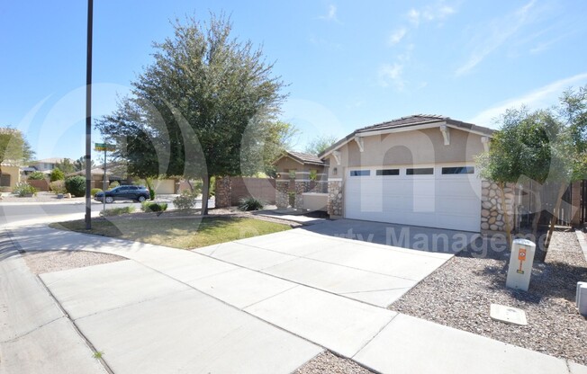 3033 E TONTO DR