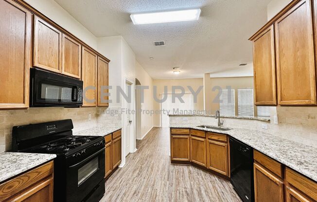 Lovely 4/2/2 in Grand Prairie For Rent!