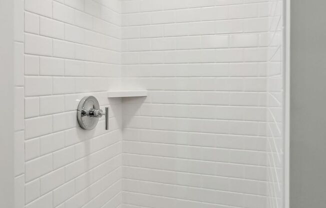 2 beds, 2 baths, 755 sqft, $1,869, Unit 410