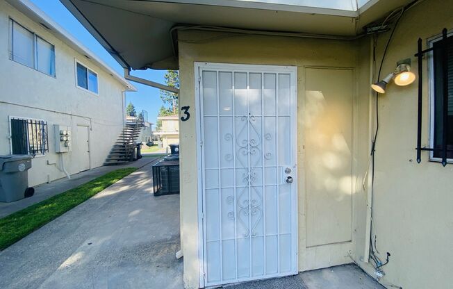 Cozy 2 Bedroom Townhome