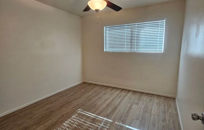 2 beds, 1 bath, 880 sqft, $1,350, Unit 113