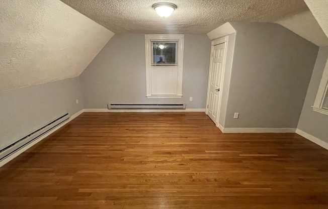 1 bed, 1 bath, $2,000, Unit 3