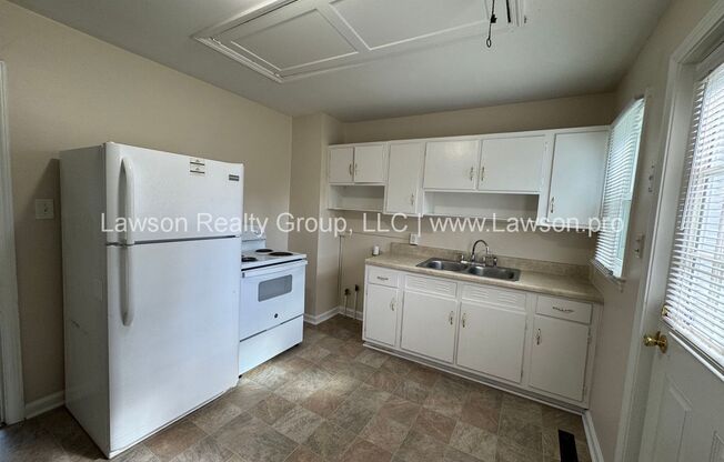 3 beds, 1 bath, $1,395