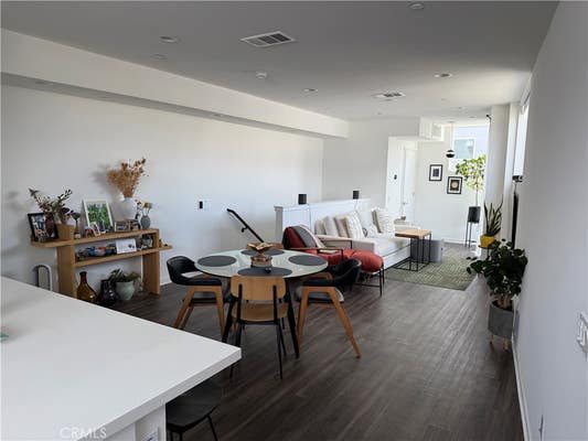 3022 1/4 N N COOLIDGE AVE