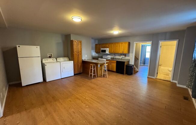 53 Bates St 1 & 2