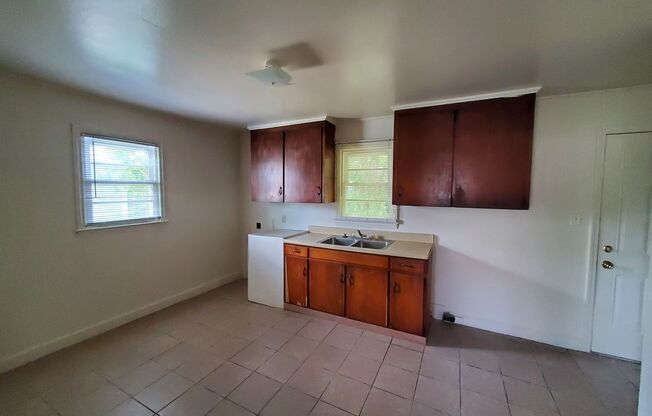 2 Bedroom House in Greensboro!