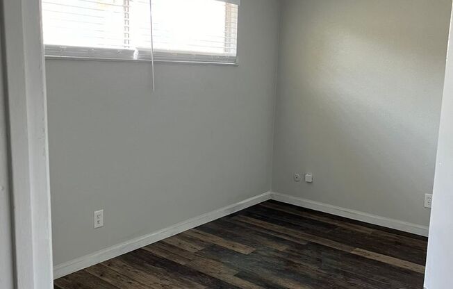 2 beds, 1 bath, 800 sqft, $1,500, Unit 4B