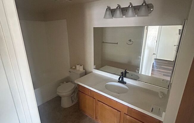 2 beds, 2 baths, $1,701.5, Unit # 1010