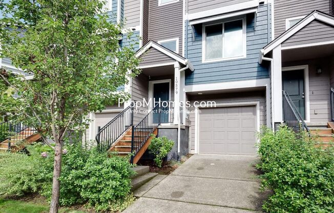 Luxury Townhome in Tanasbourne - Close to Nike & Intel!