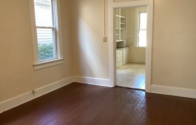 2 beds, 1 bath, $850