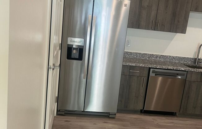 2 beds, 2 baths, 998 sqft, $1,410, Unit D202