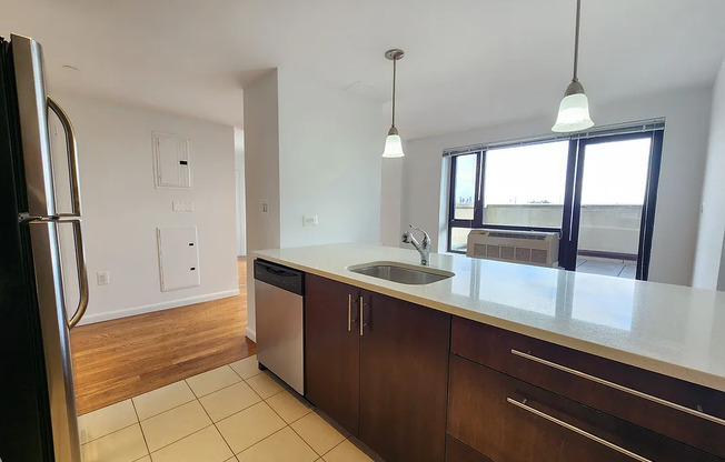 1 bed, 1 bath, 673 sqft, $3,350, Unit 7D