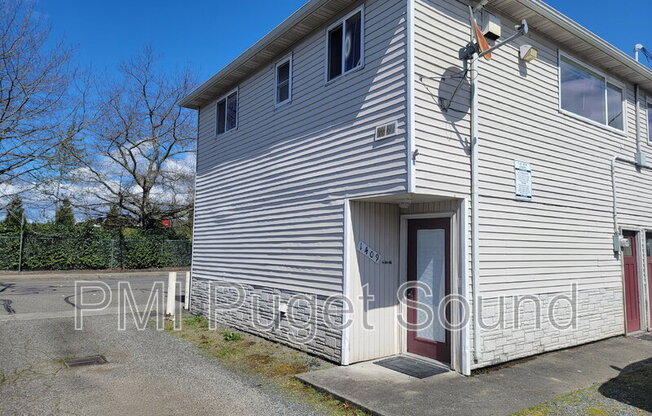 1409 N 4 ST