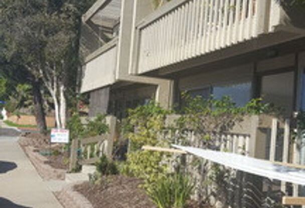 2 beds, 1 bath, $2,750, Unit 4791C