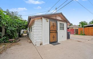 Charming 2-Bedroom Apartment in Berkeley - Available NOW