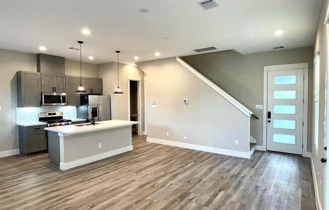 1205 W TIDWELL RD