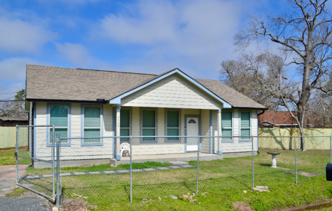 6409 CARVER RD