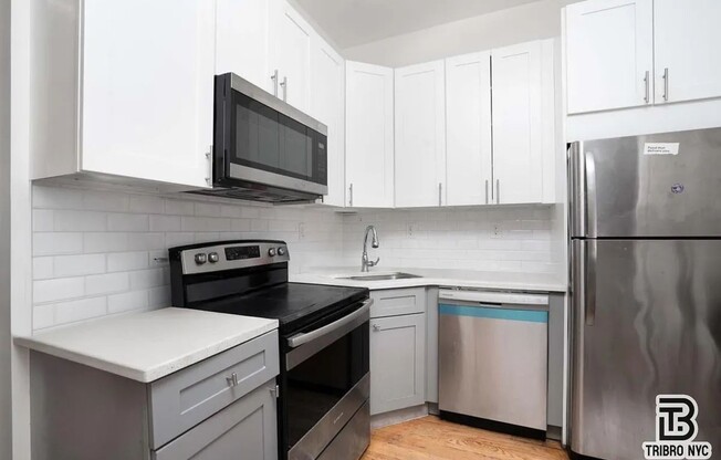 386 E 23 ST